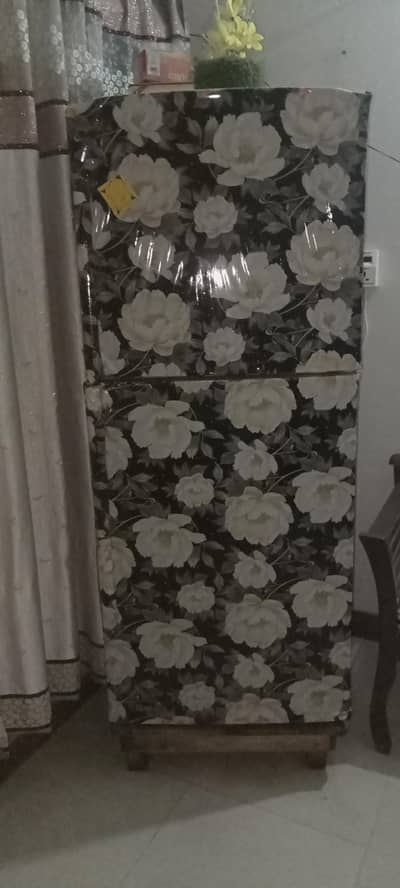 Full size Refrigerator (price Minimum negotiable)