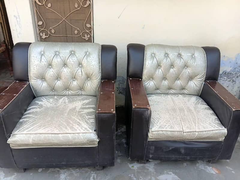 five status sofa 2