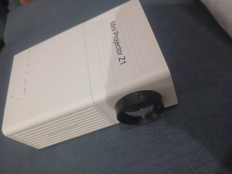 Mini projector 6