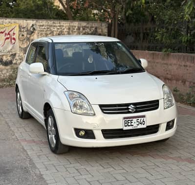 Suzuki Swift DLX 1.3 2015 ABS.