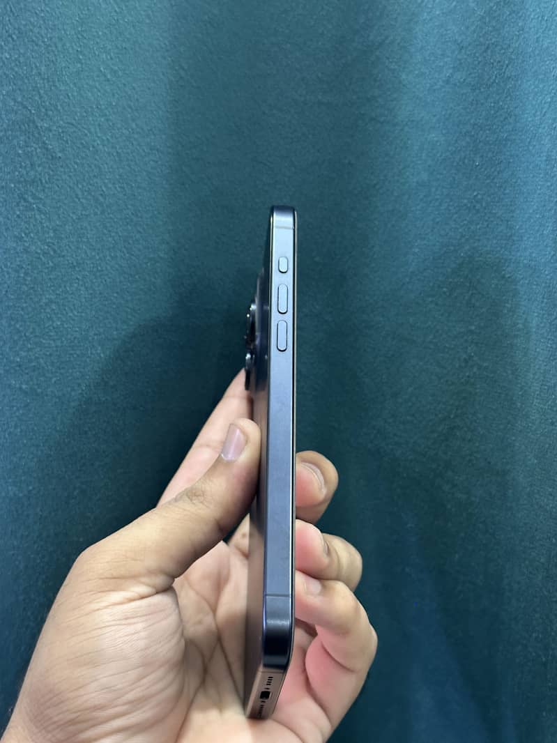 Iphone 15 pro max 2
