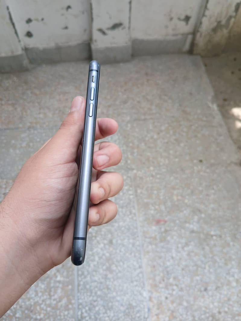 iphone 11 4