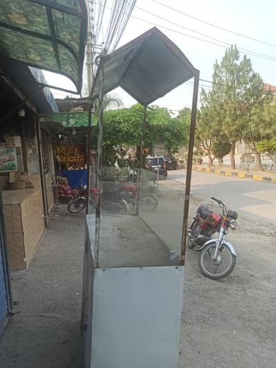 Counter for Sale – Excellent Condition