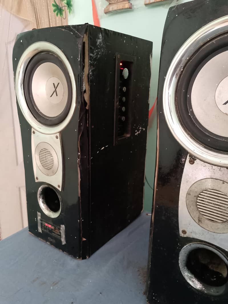 Xtrame speaker 2