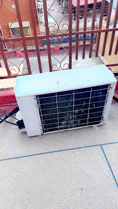 Dawlance 1 ton Ac