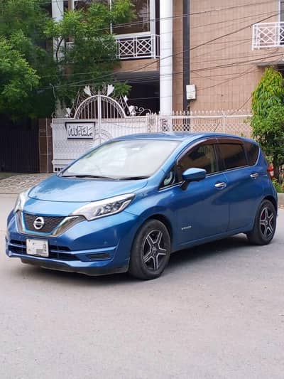 Nissan note r power blue colour Islamabad register