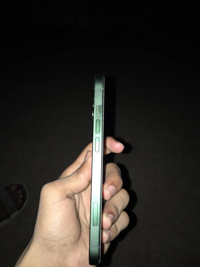 iPhone 13 jv 3