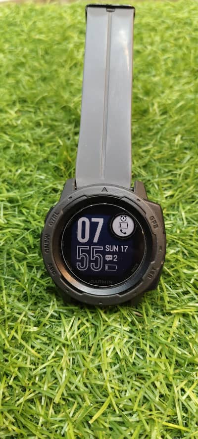GARMIN INSTINCT SMART WATCH USA VARIANT  WITH BOX