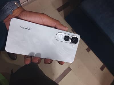 vivo y400