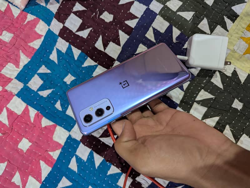One Plus 9 5G 1