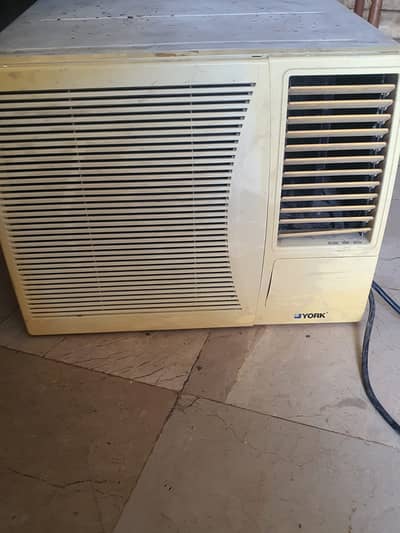 0.75 ton ac good condition