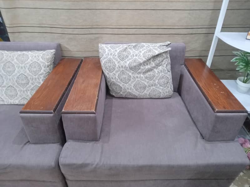 Sofa set 0