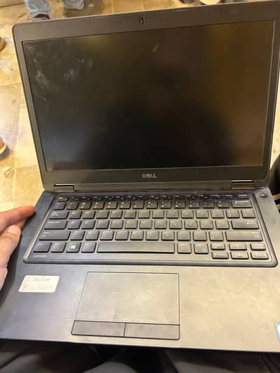 I am Selling Laptop Core i5 7 Generation