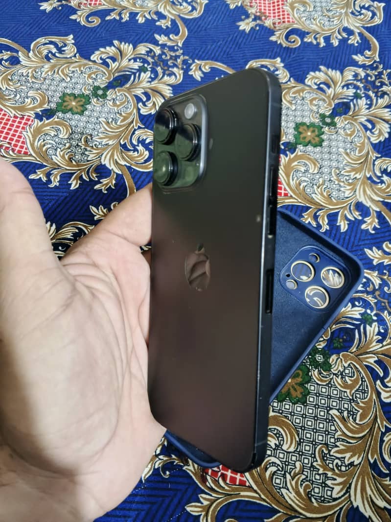 Apple iPhone 14 Pro Max 3