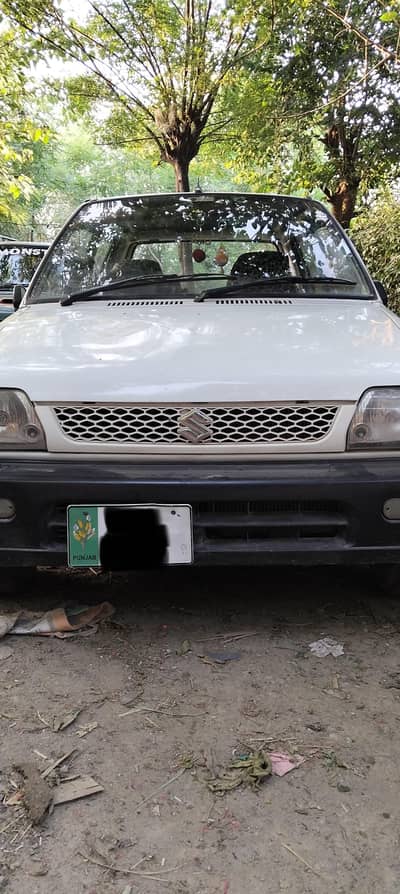 white Suzuki Mehran