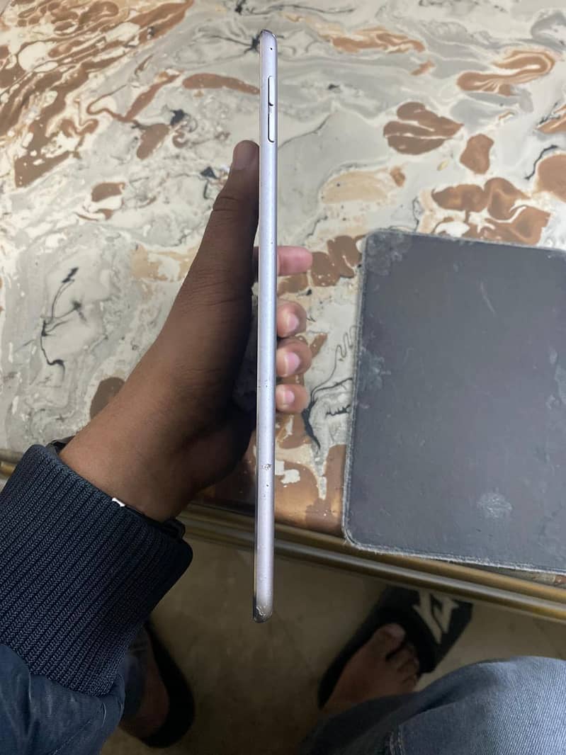 ipad mini 4 4