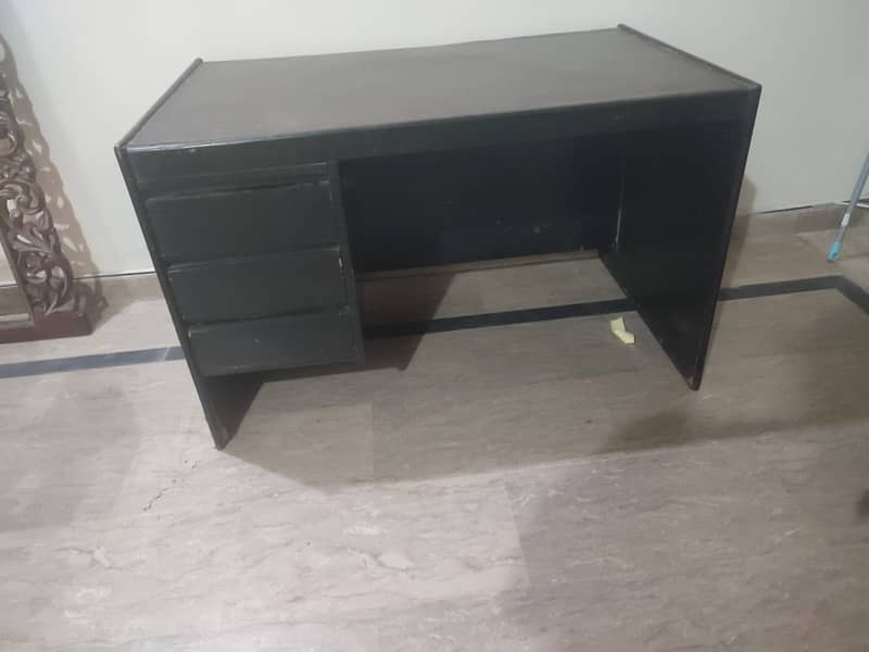 Office table 0