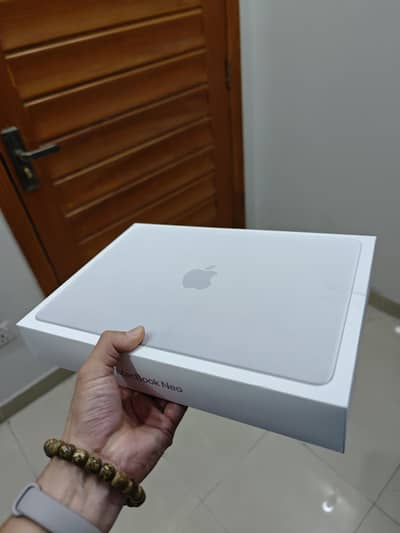 MacBook Neo 8+512