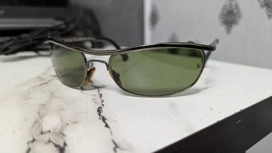 Rayban Sun Glasses 19 wc 8012 (100% Original)