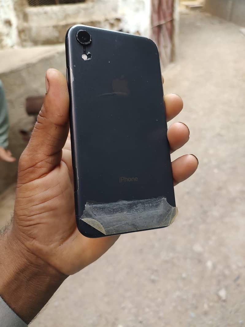 iPhone XR 3
