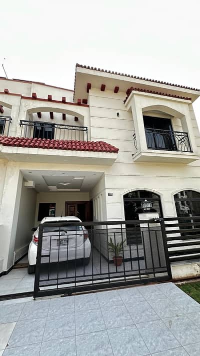 5 Marla House Available For Rent Park View City