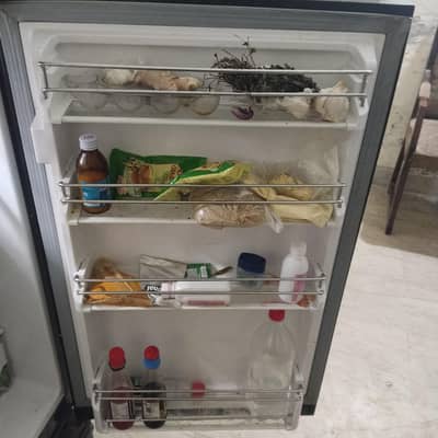Dawlance medium fridge