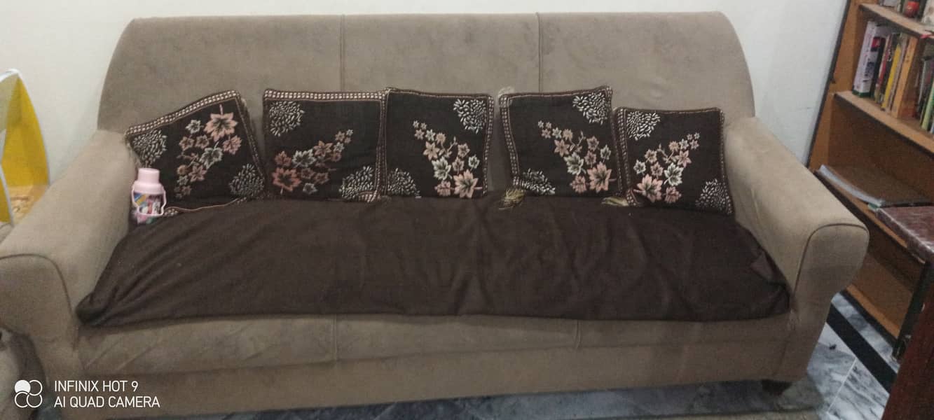 5 seated sofa 5