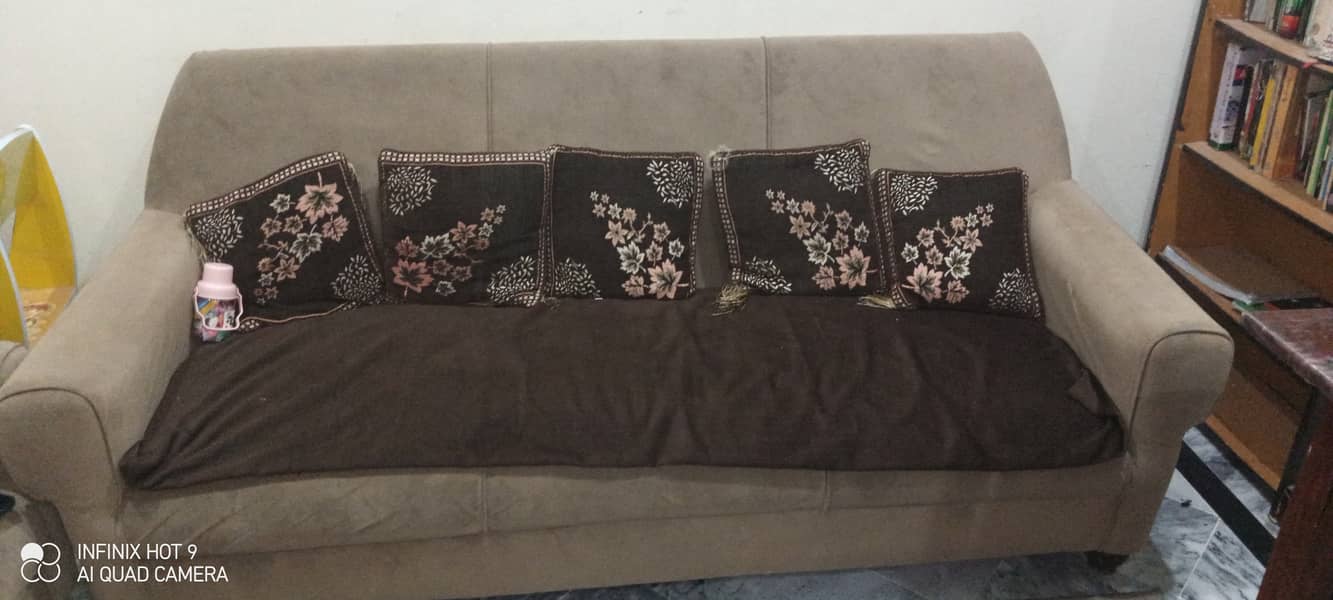 5 seated sofa 6
