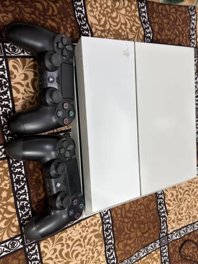 PS4 FAT Excellent Condition With 2 Controllers