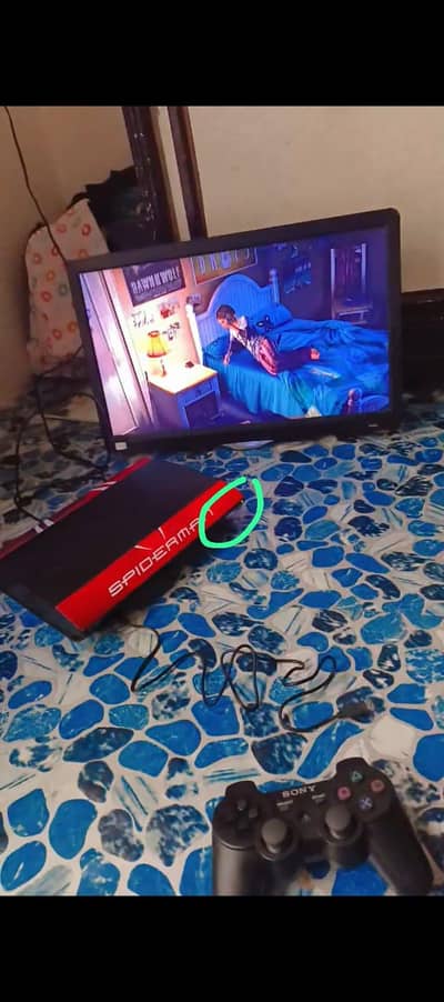 ps3 super slim spiderman edition with 2 controllers