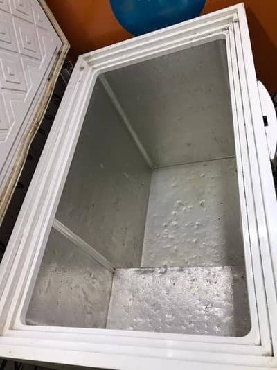 waves 1 door D freezer