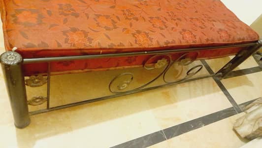 bed with matress