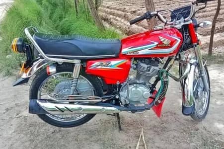 Honda 125 CG urgent sale Whatsapp number 0326/2437/163