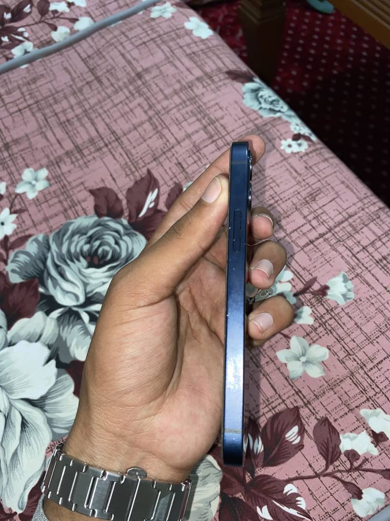 IPHONE 12 mini 9