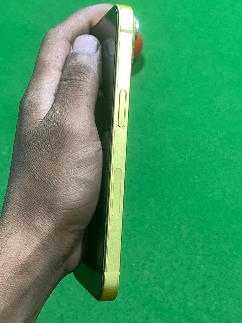 IPHONE 4