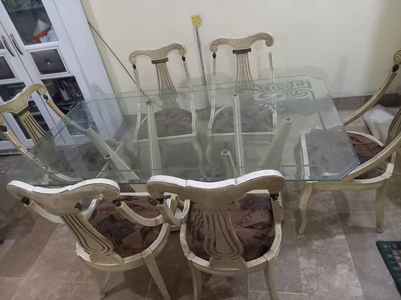 Dining Table 0