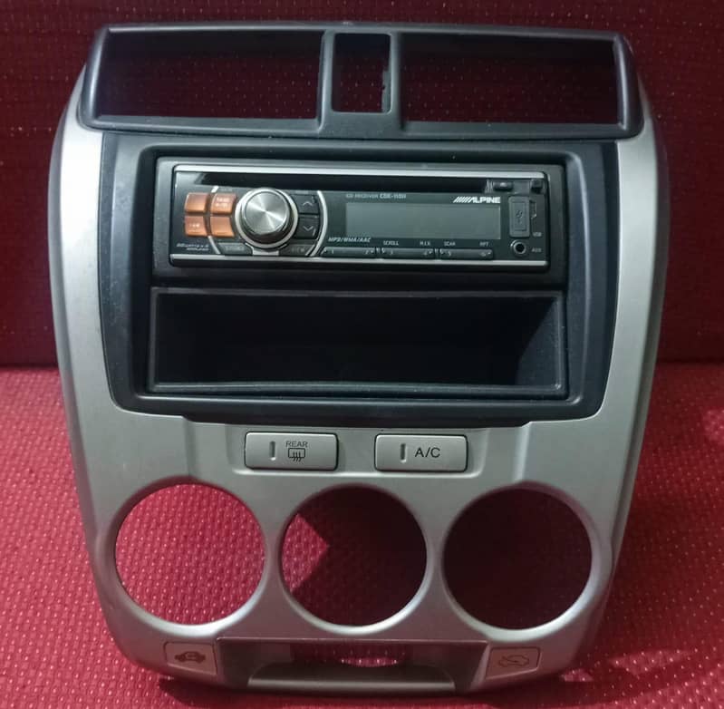 Multimedia player MP3/CD/Buletooth/USB 0