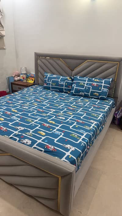 King bed