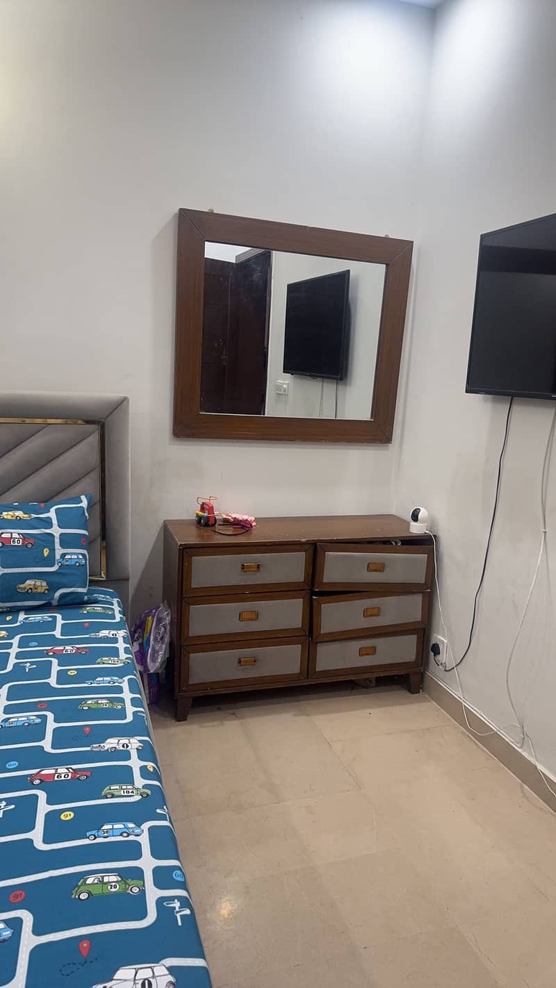King bed 1