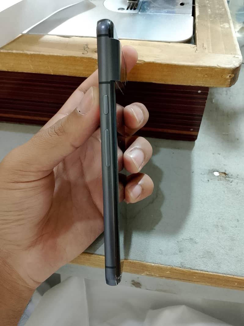 Google pixel 8 3