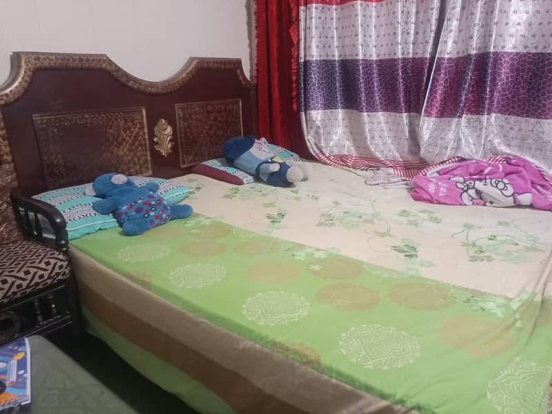 Double bed 0