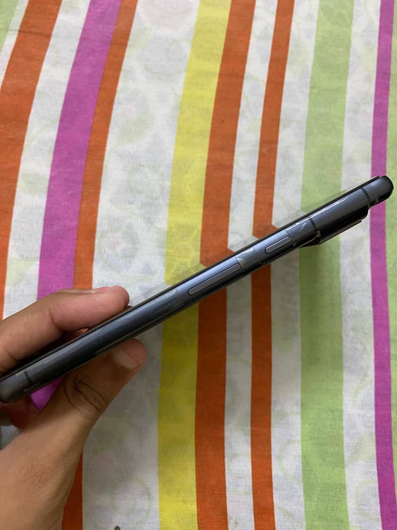 Google Pixel 7 4