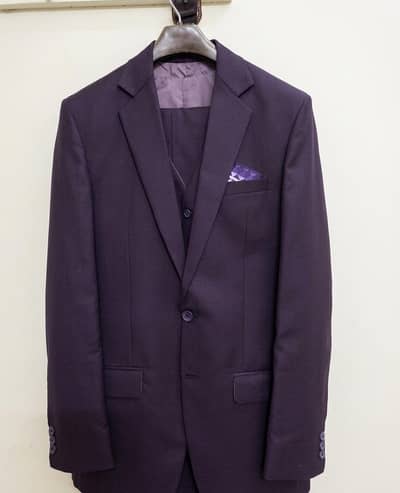 premium Dark purple  3-piece coat soute like new condition - Tando