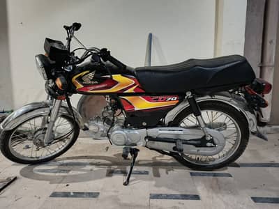 Black Honda CD 70 September 2025