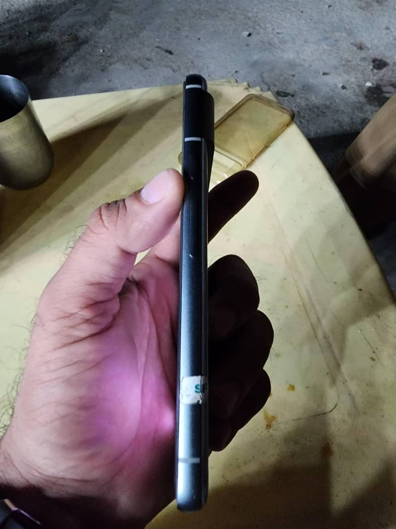 Pixel 8 4