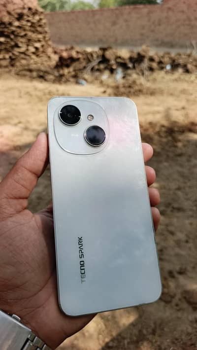 Tecno Spark Go 1 Urgent sale