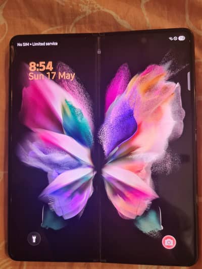 - Note 20 and Z flip 3 both