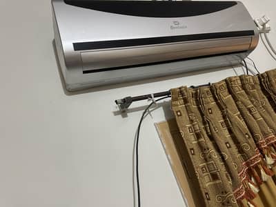 Dawlance air conditioner, less used and good condition