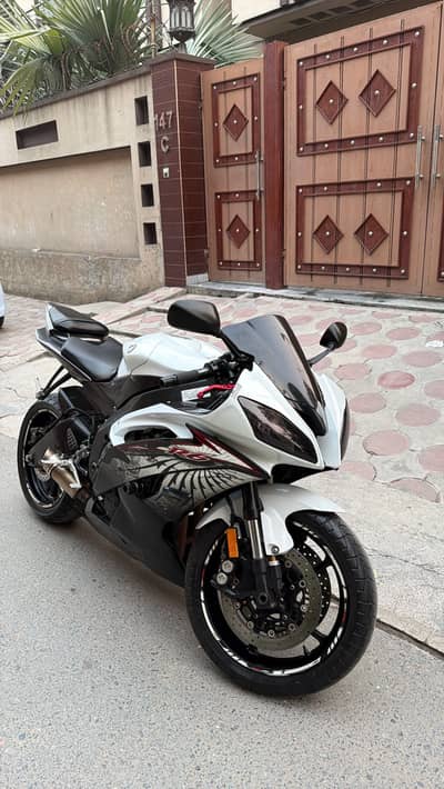 yamaha R6 packed engine ppf installed