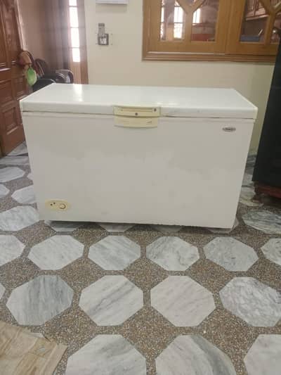 waves Jumbo  Size deep freezer perfect cooling 100%ok